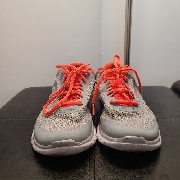 Champion Training Shoes - Picture 7 of 10